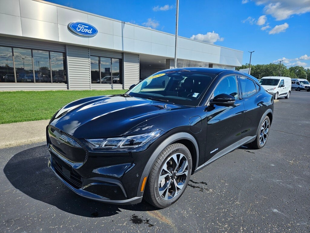2024 Ford Mustang Mach-E Select photo 2