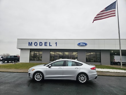 2019 Ford Fusion SE Sedan