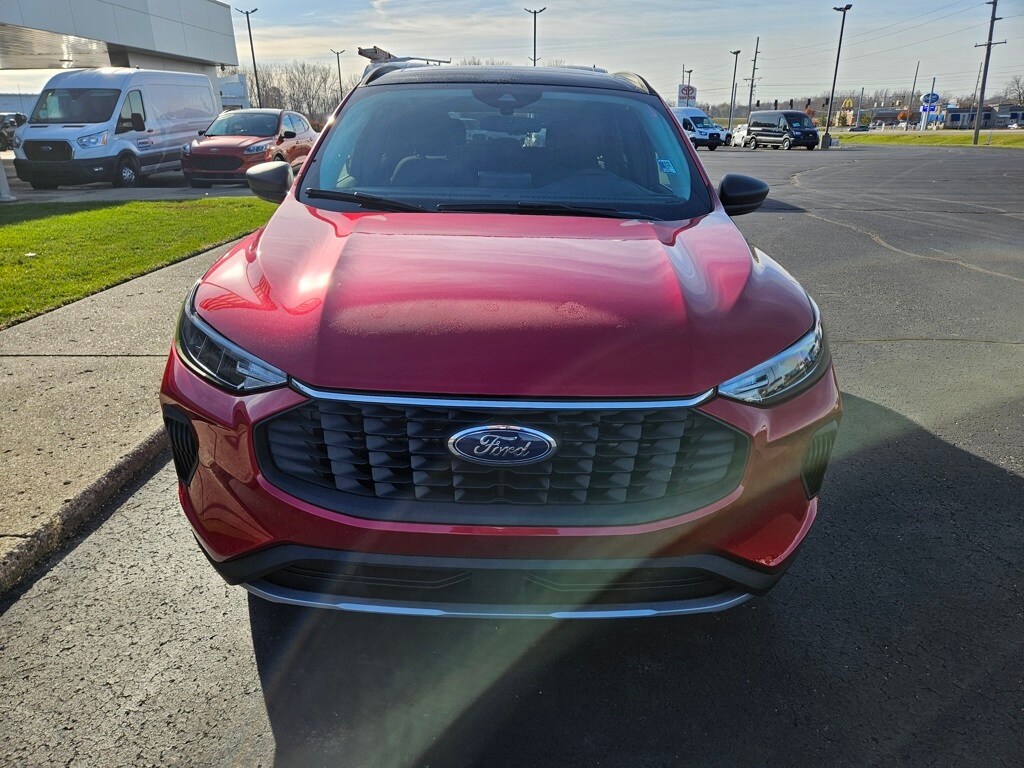2026 Ford Escape Active photo 2