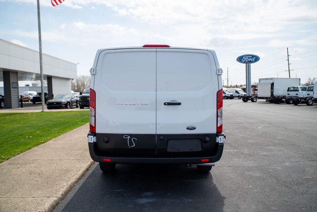 2025 Ford Transit Van Base - Photo 8