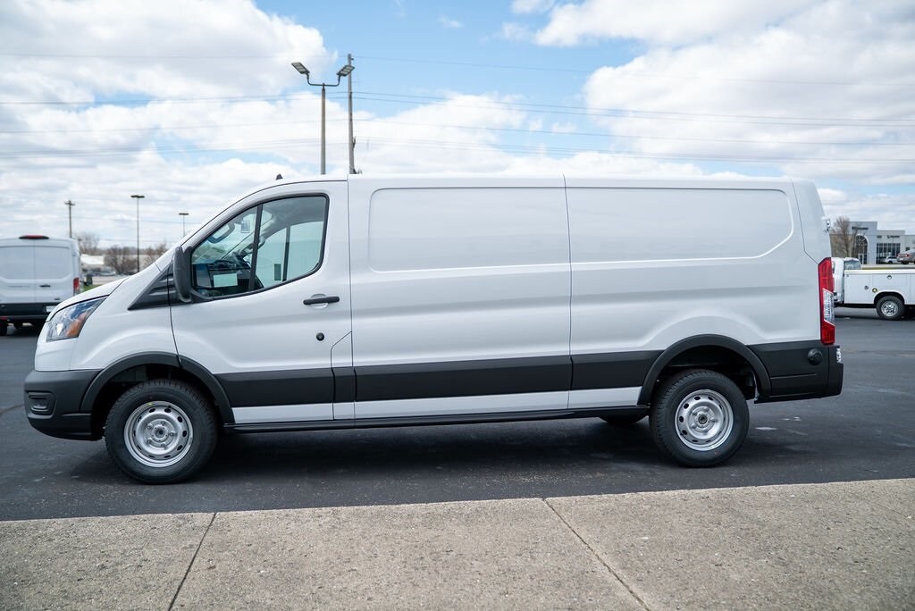 2025 Ford Transit photo 3
