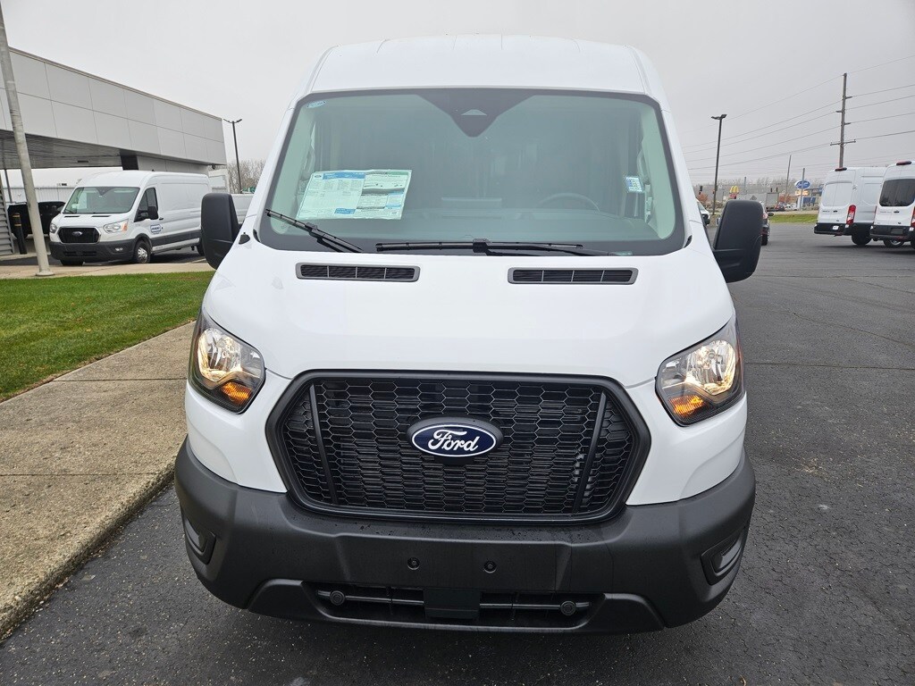 2025 Ford Transit photo 4