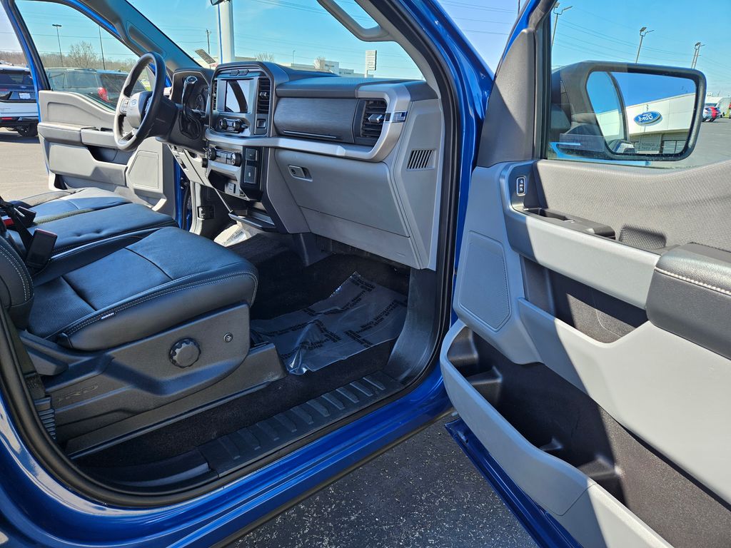 2023 Ford F-150 XLT - Photo 25