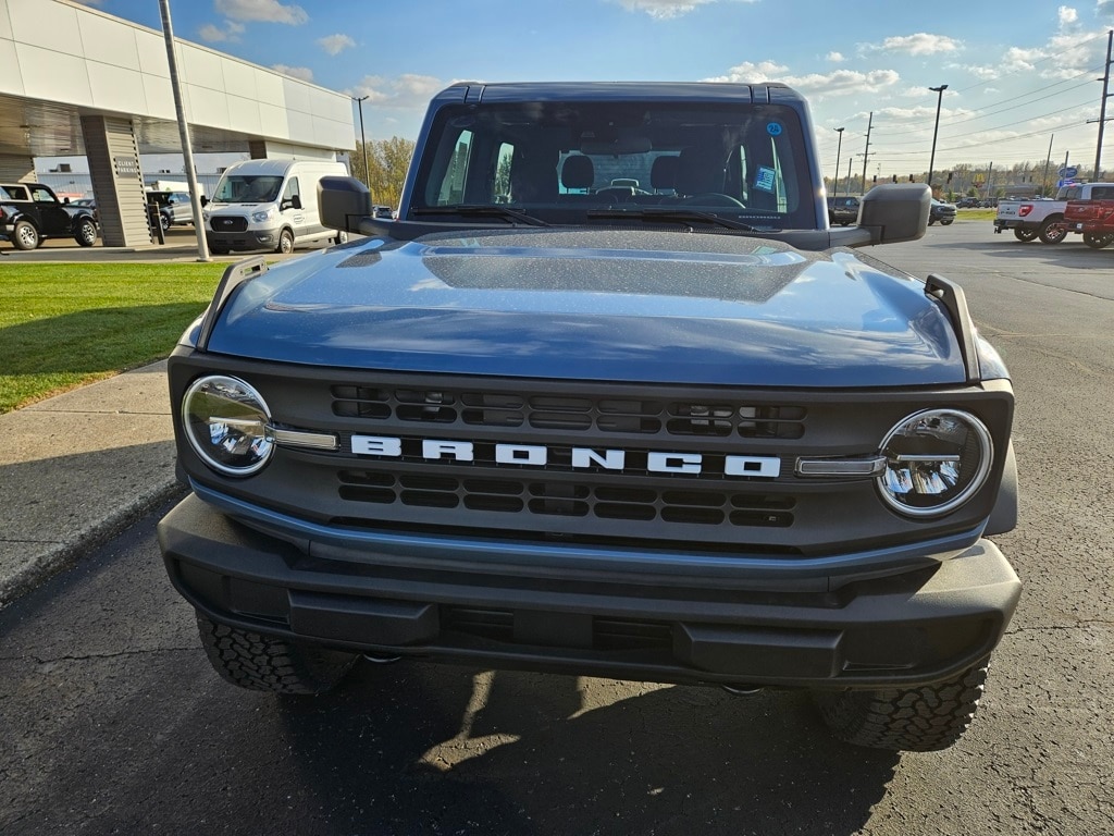 New 2025 Ford Bronco Base SUV