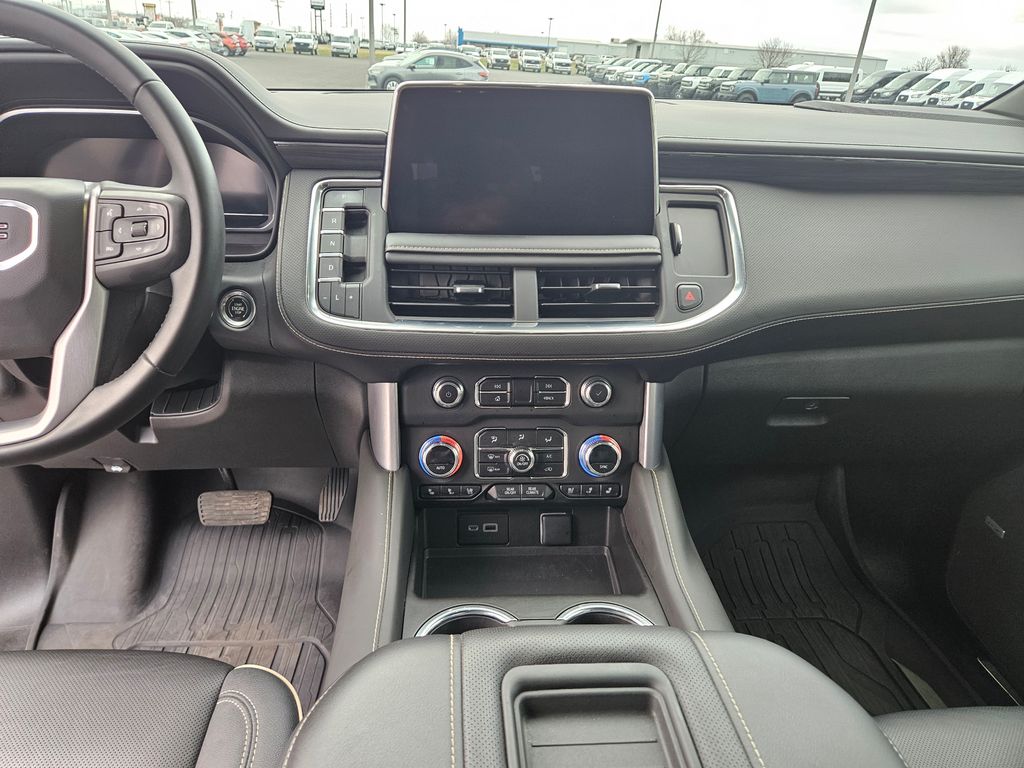 2023 GMC Yukon XL SLT - Photo 18