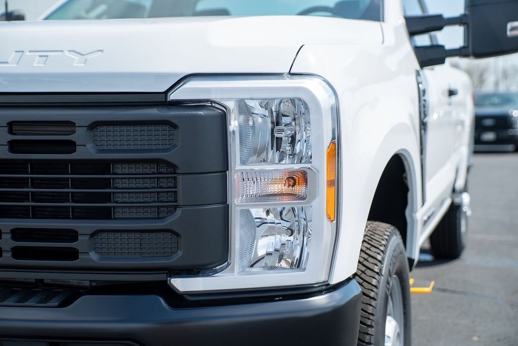 2025 Ford F-250 Super Duty XL - Photo 6