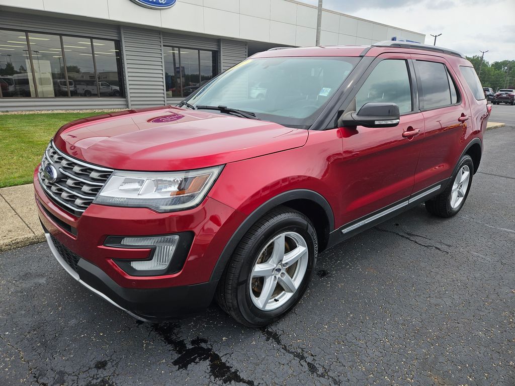 Used 2017 Ford Explorer XLT with VIN 1FM5K8DH4HGC03678 for sale in Warsaw, IN