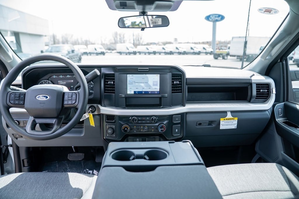 2025 Ford F-350 Super Duty XL - Photo 15