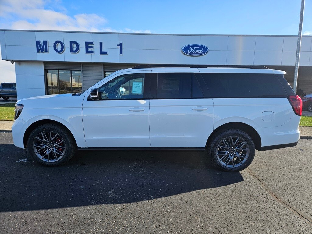 2025 Ford Expedition MAX Platinum photo 2