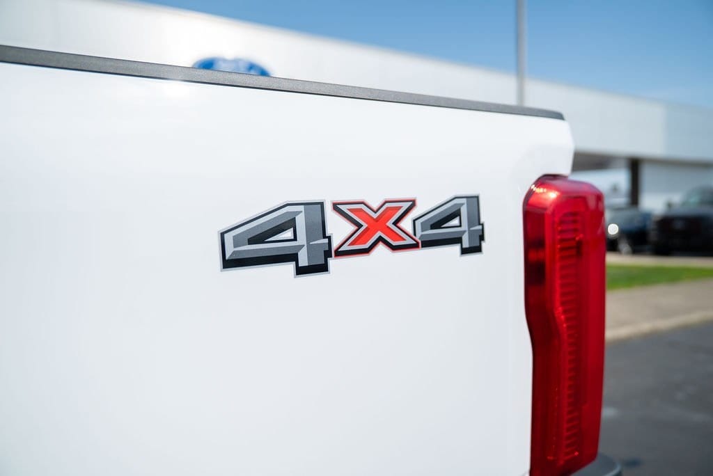 2025 Ford F-250 Super Duty XL - Photo 11