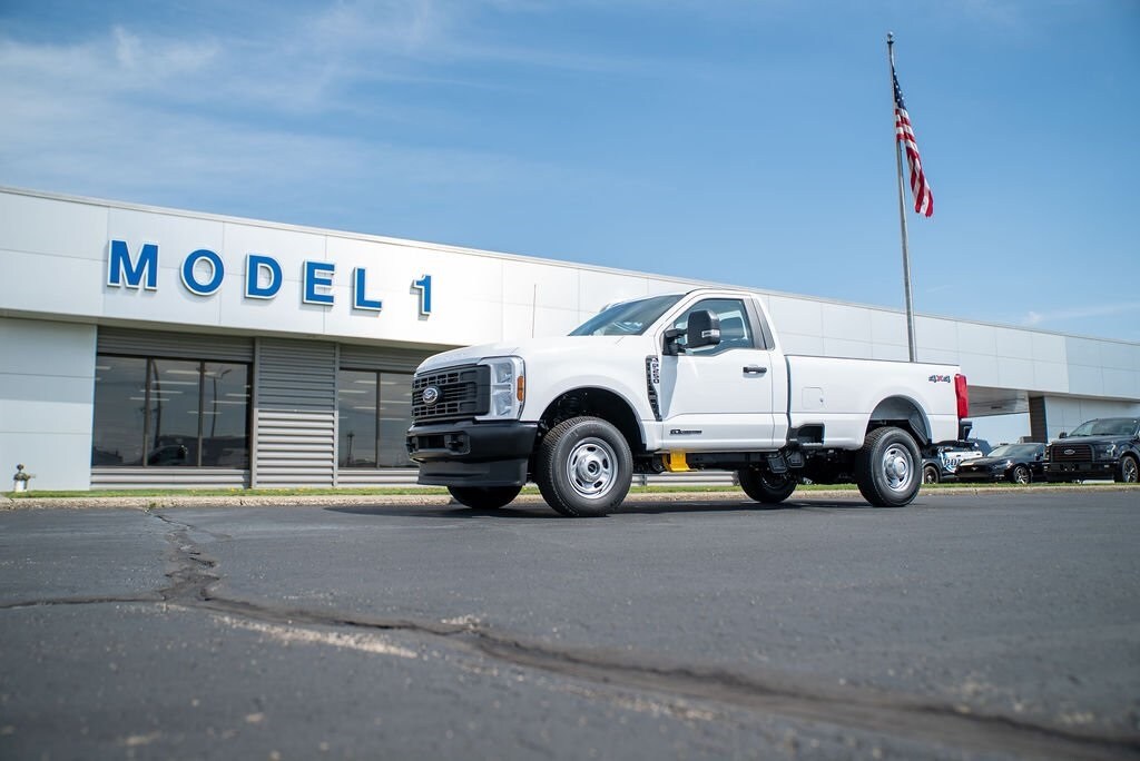 2025 Ford F-250 XL photo 2