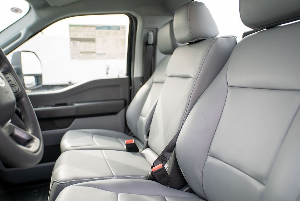 2025 Ford F-250 Super Duty XL - Photo 14
