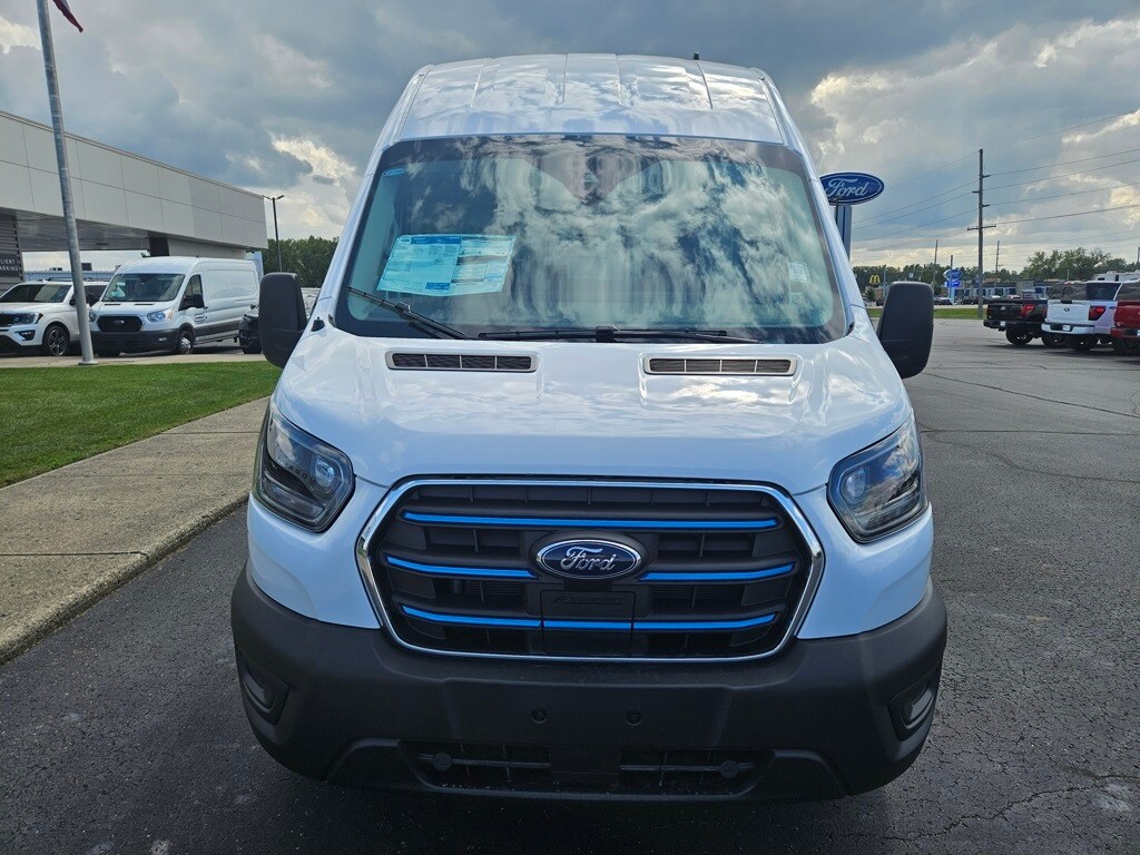 2025 Ford Transit photo 3
