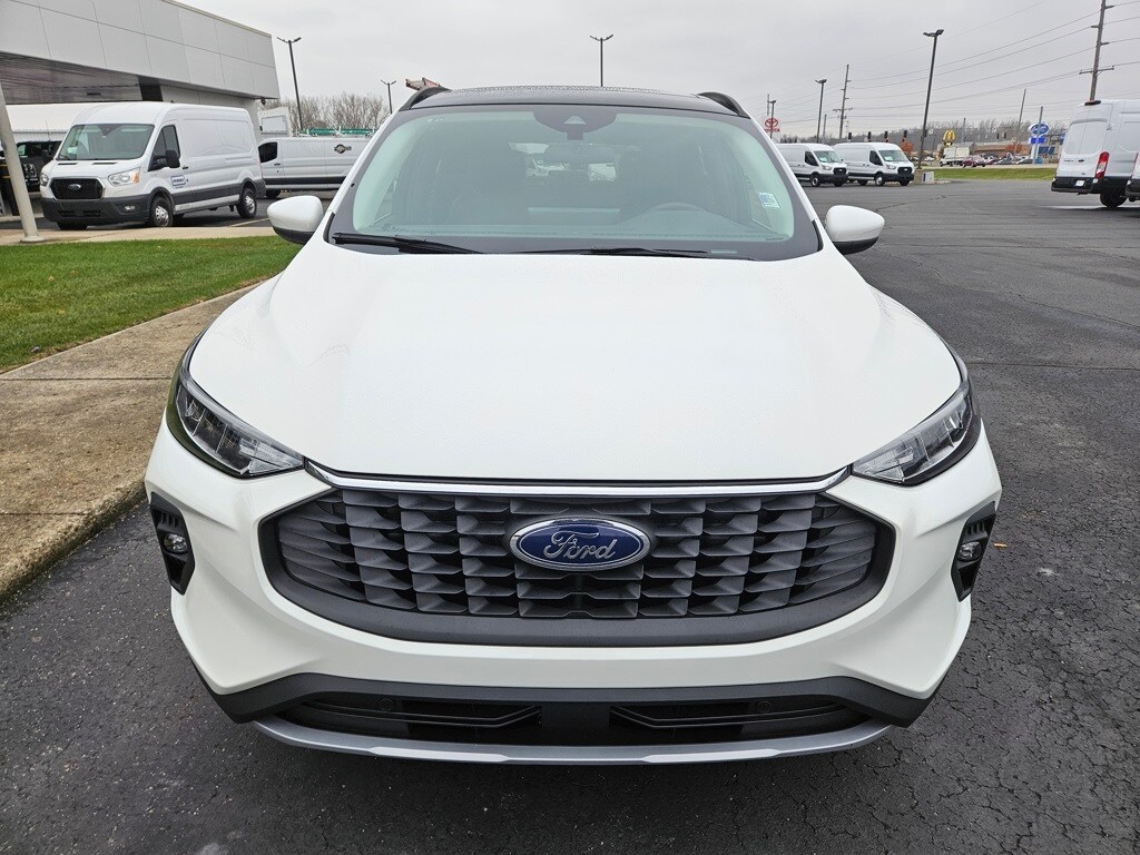 2026 Ford Escape Plug-In Hybrid photo 3