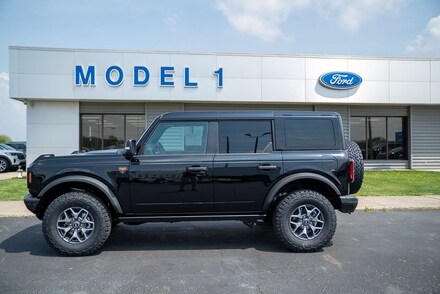2025 Ford Bronco Badlands SUV