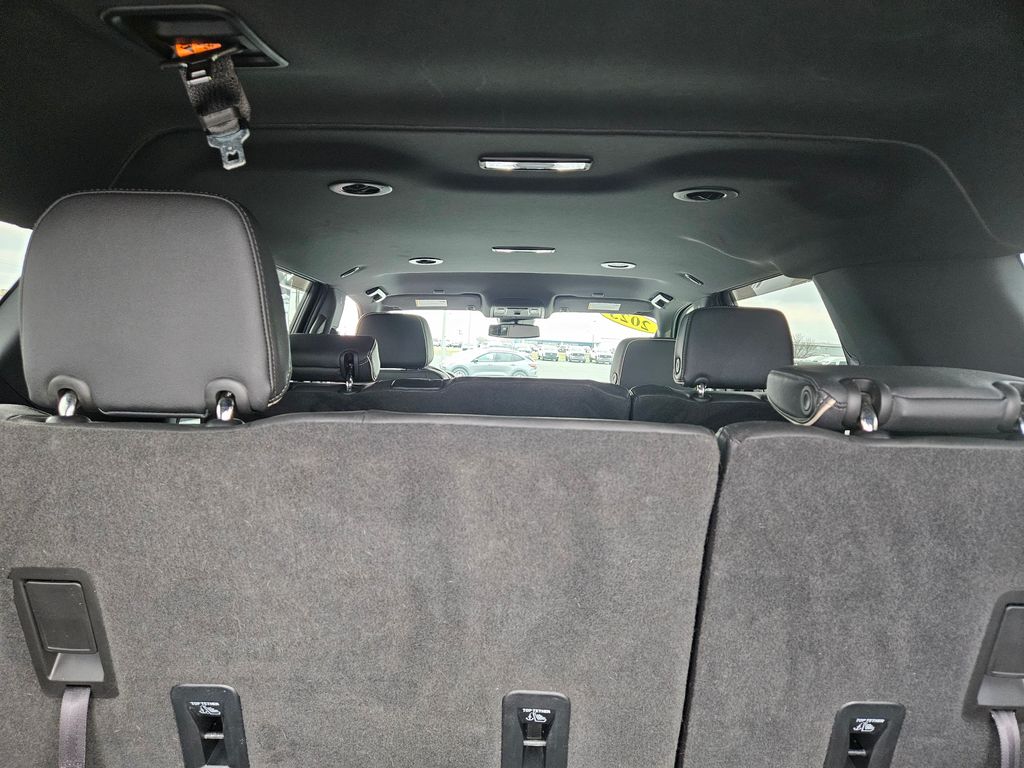 2023 GMC Yukon XL SLT - Photo 25