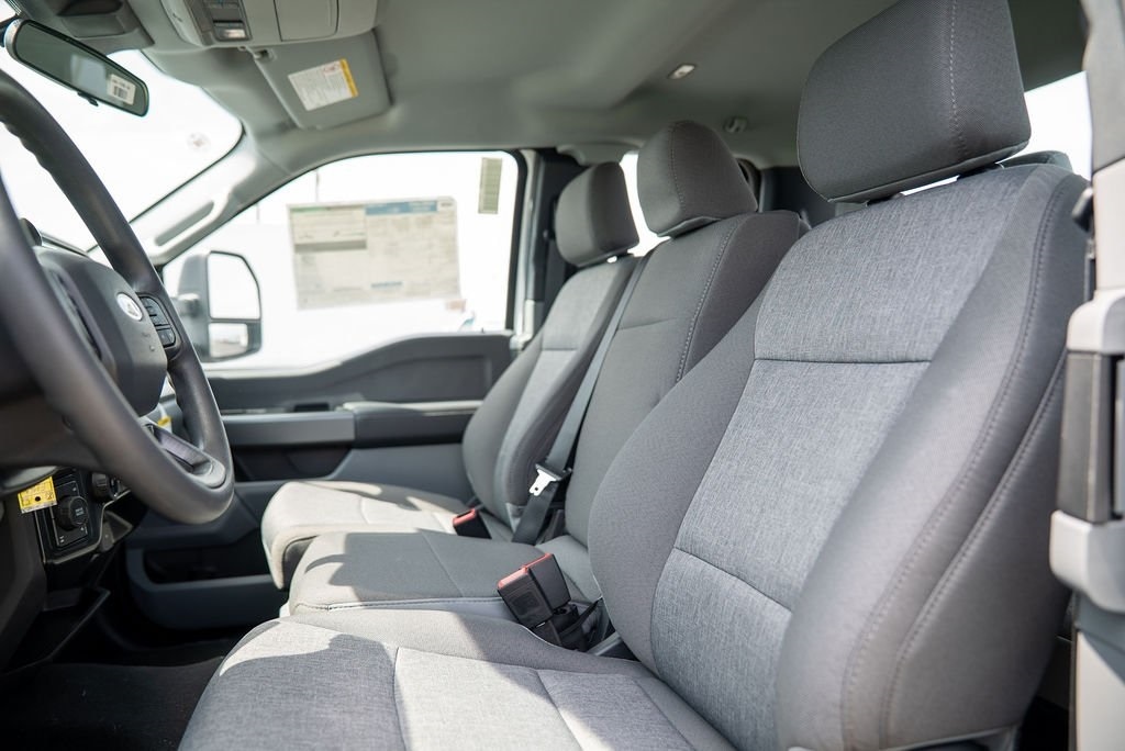 2025 Ford F-350 Super Duty XL - Photo 26