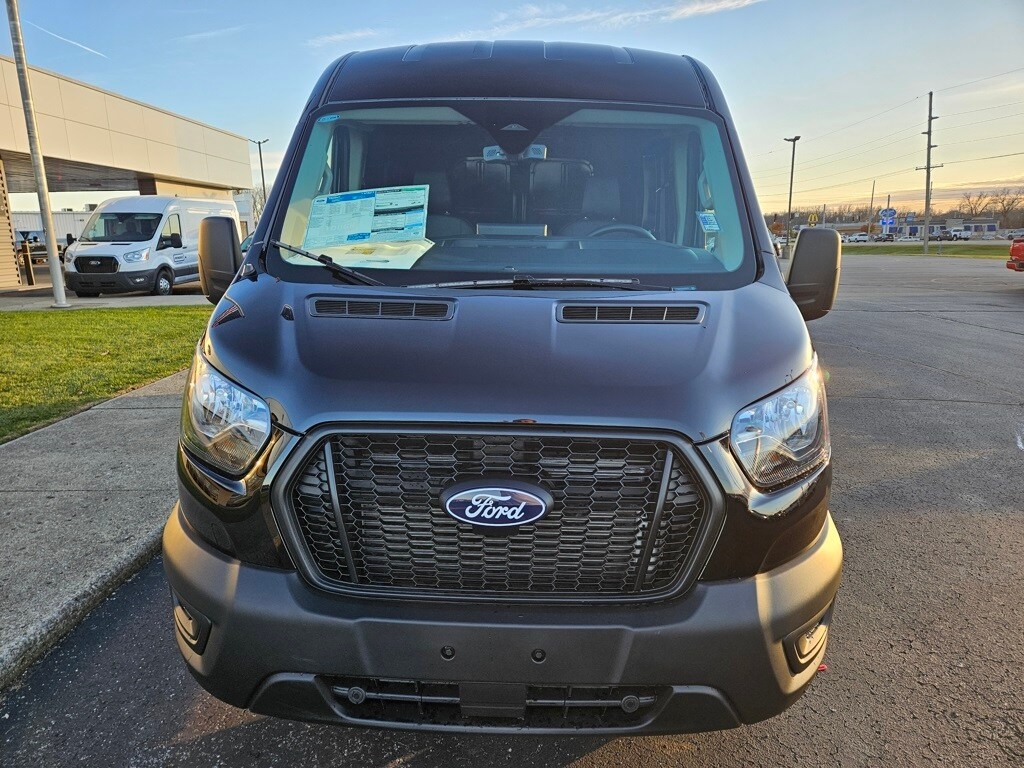2026 Ford Transit photo 4