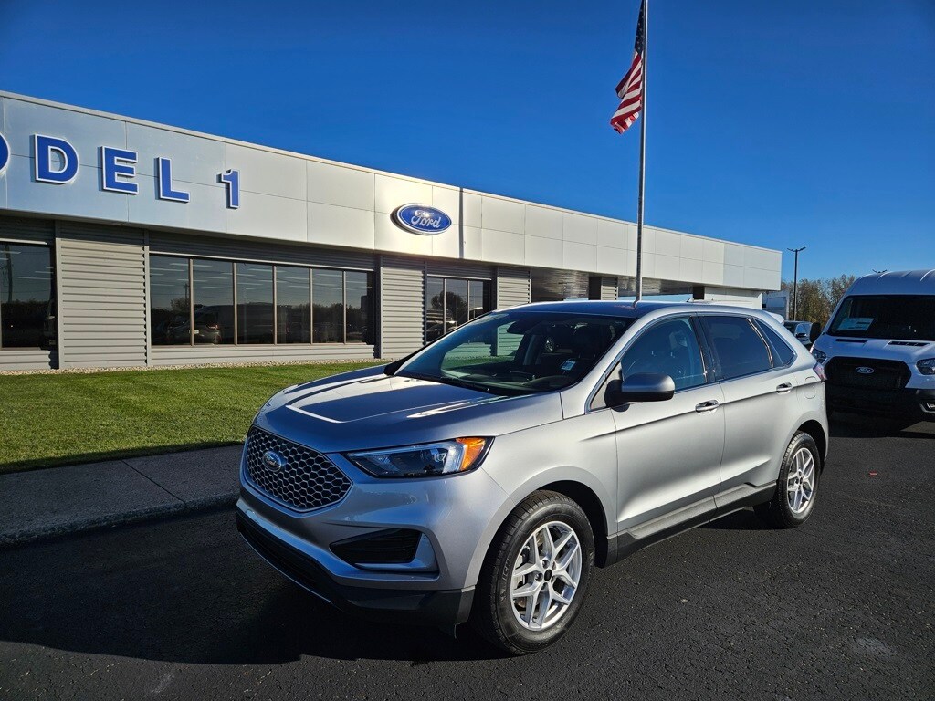 Used 2024 Ford Edge SUV