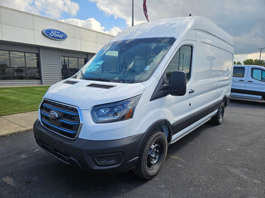 2025 Ford Transit photo 2