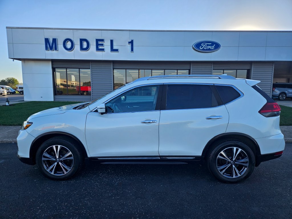  Nissan Rogue