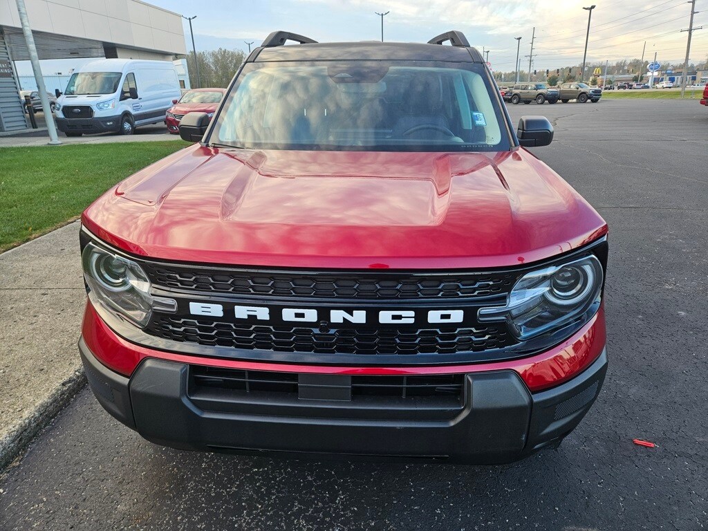 2025 Ford Bronco Sport Outer Banks photo 2