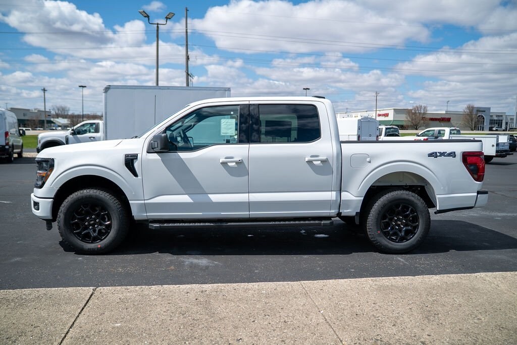 2025 Ford F-150 XLT photo 3