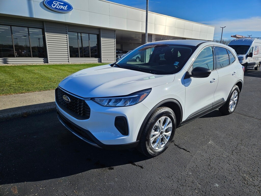 2025 Ford Escape Active photo 3
