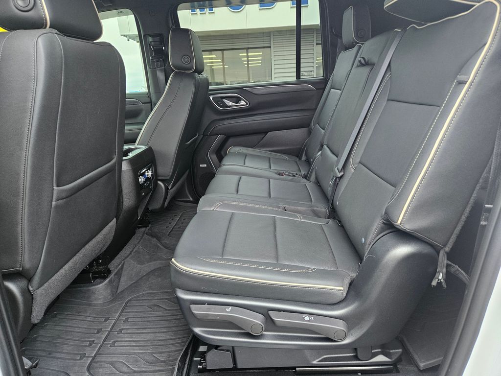 2023 GMC Yukon XL SLT - Photo 21