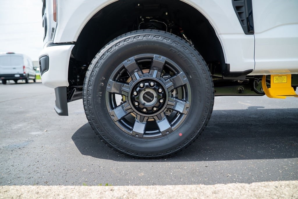 2025 Ford F-350 Super Duty XL - Photo 9