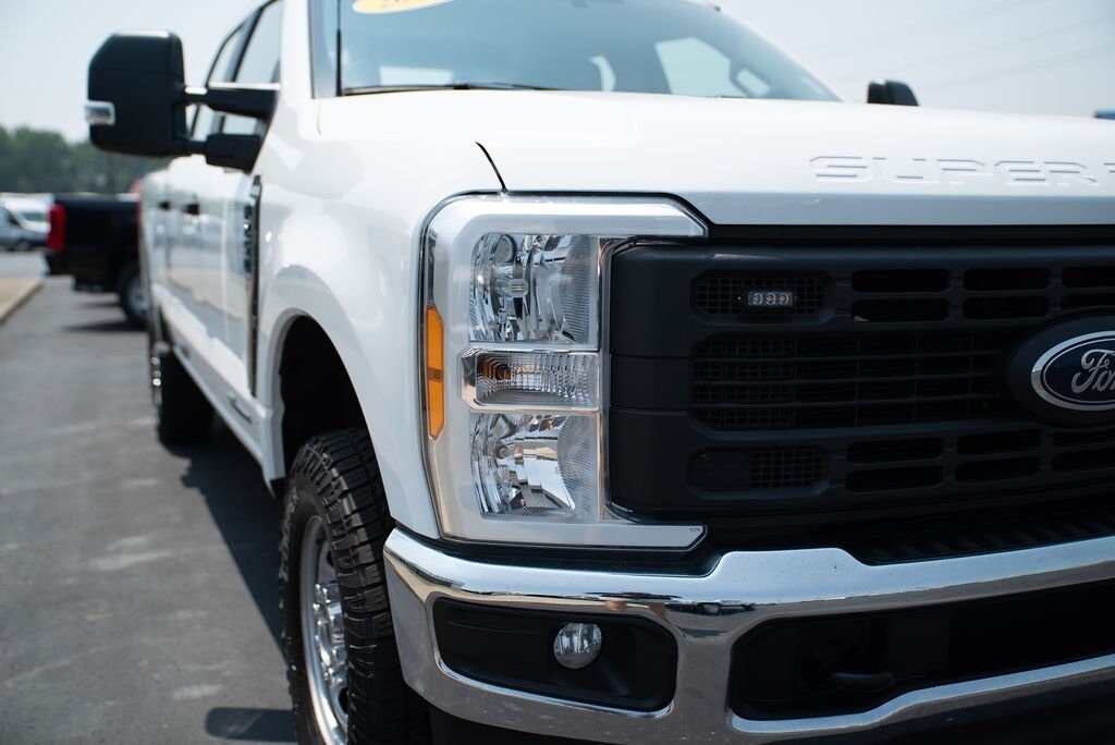 2023 Ford F-250 XL photo 4