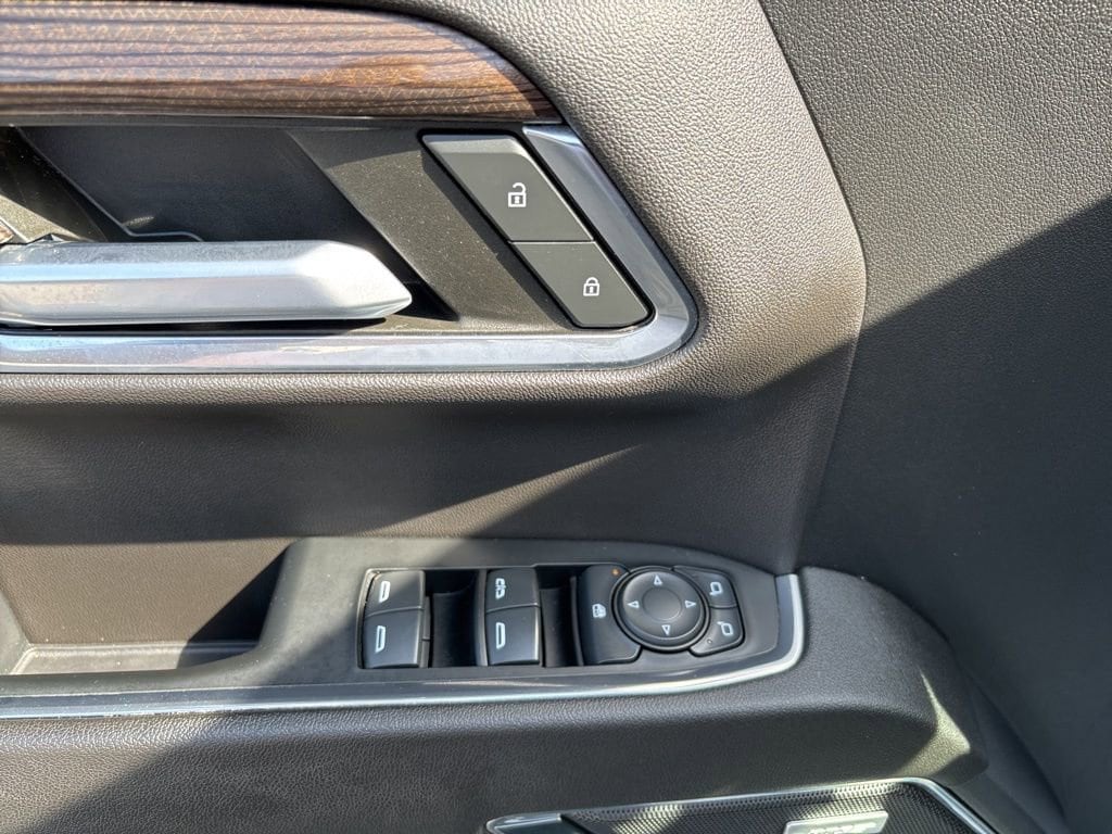 2023 Chevrolet Silverado 1500 RST - Photo 15