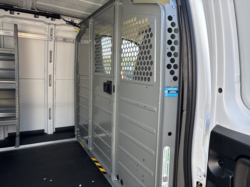 2025 Chevrolet Express Cargo Work Van - Photo 10