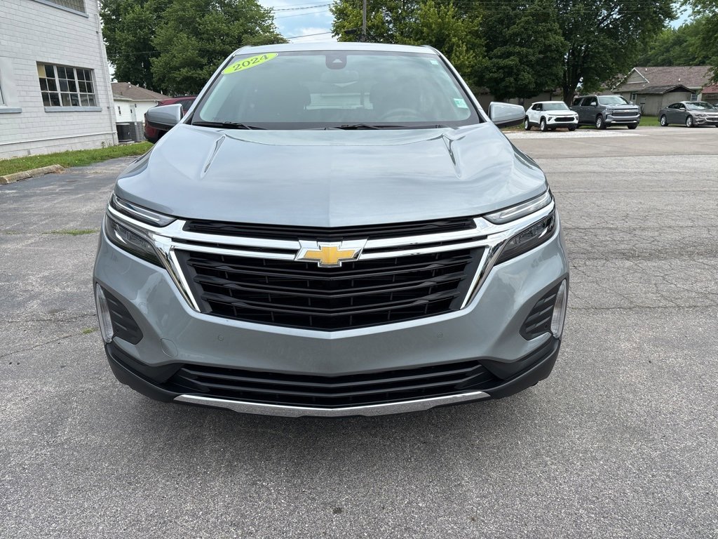 2024 Chevrolet Equinox LT photo 2