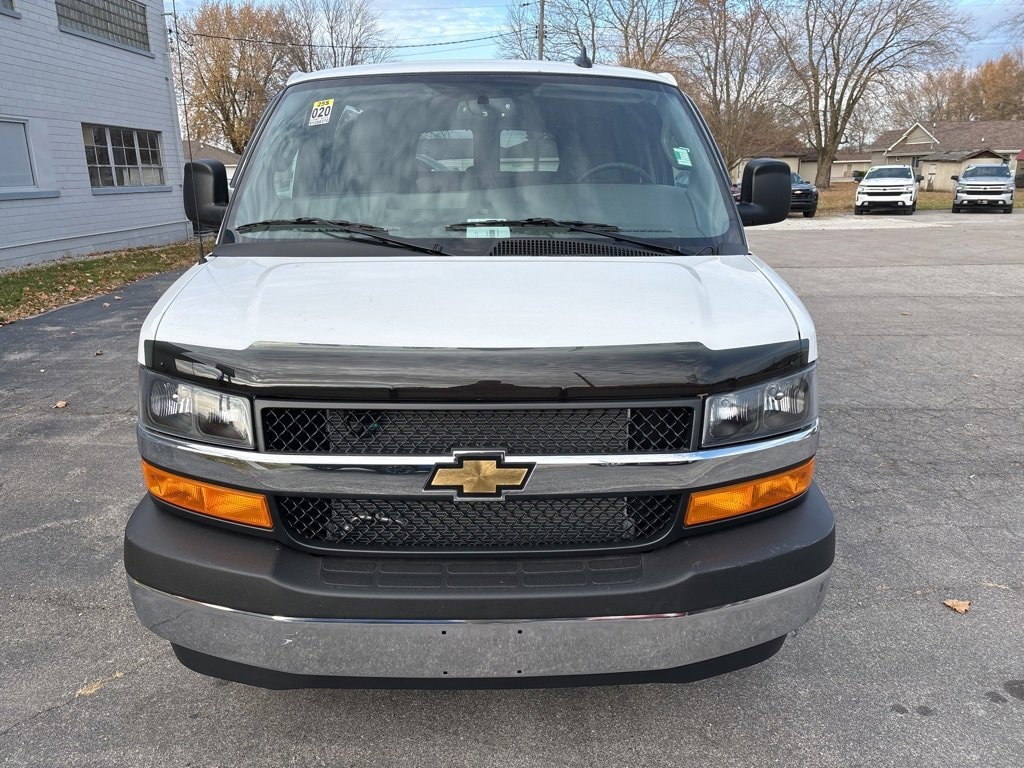 New 2025 Chevrolet Express Passenger 2500 1LS Van