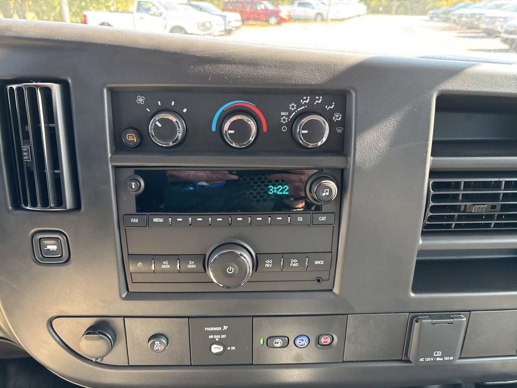 2025 Chevrolet Express Cargo Work Van - Photo 15