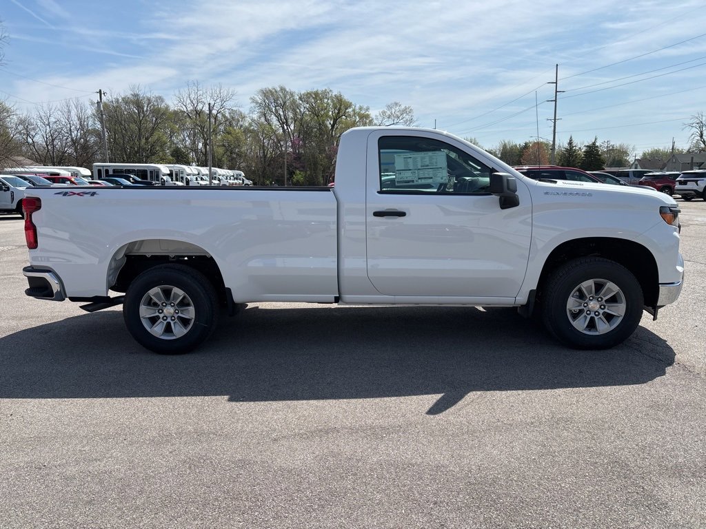 2025 Chevrolet Silverado 1500 photo 3