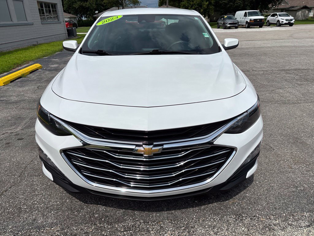 Used 2023 Chevrolet Malibu 1LT with VIN 1G1ZD5ST1PF242666 for sale in Kentland, IN
