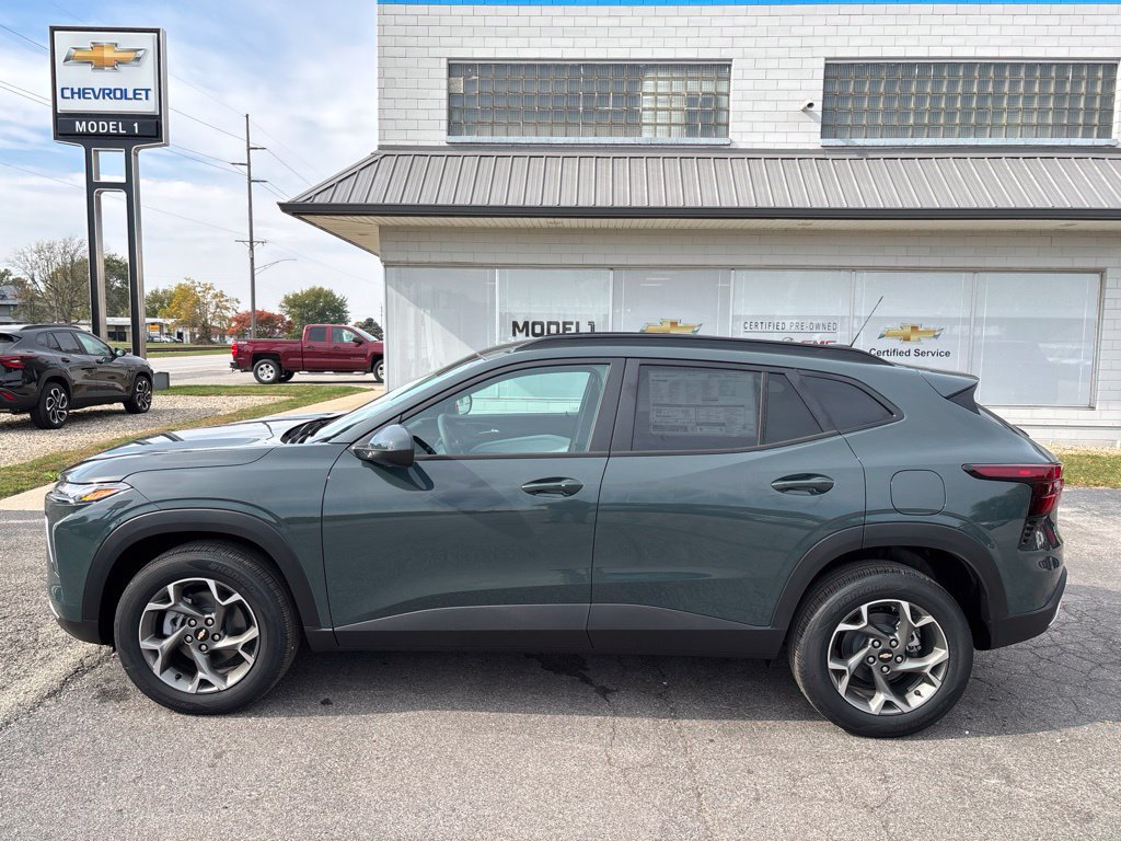 2026 Chevrolet Trax LT - Photo 8
