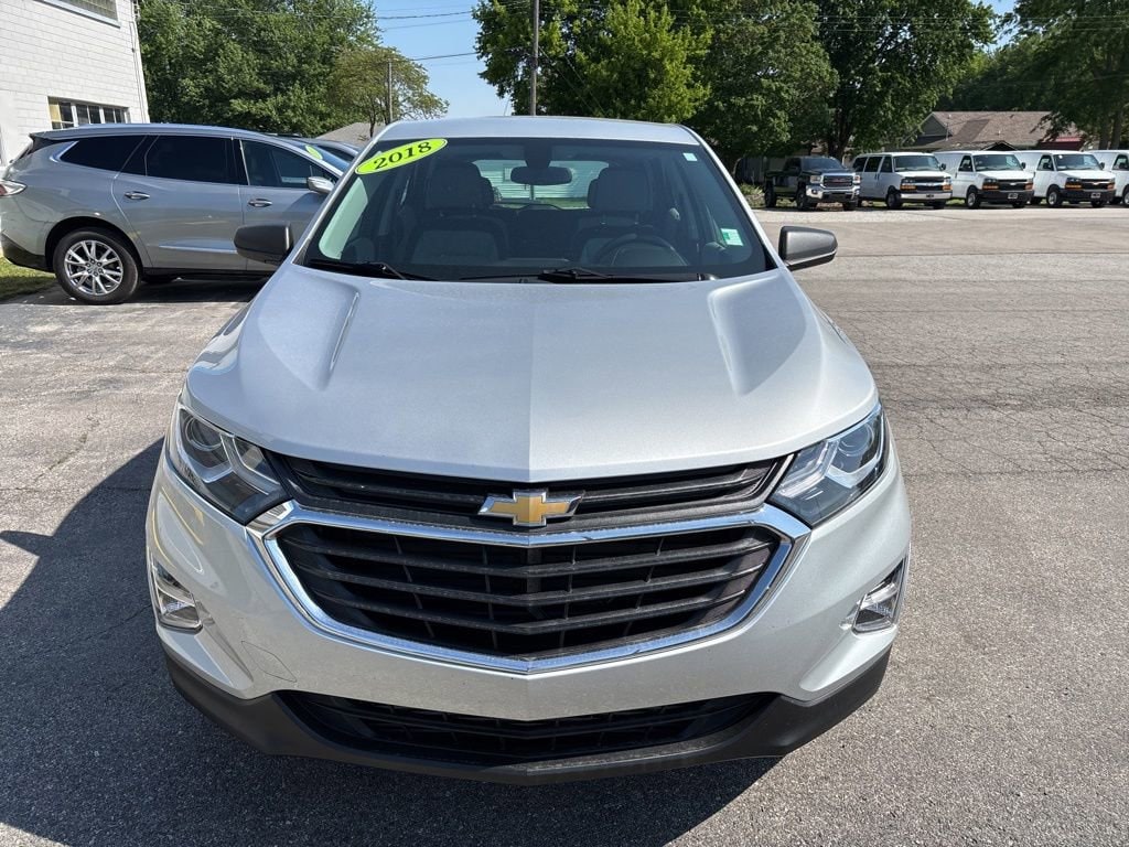 Used 2018 Chevrolet Equinox LS with VIN 2GNAXHEV4J6171594 for sale in Kentland, IN