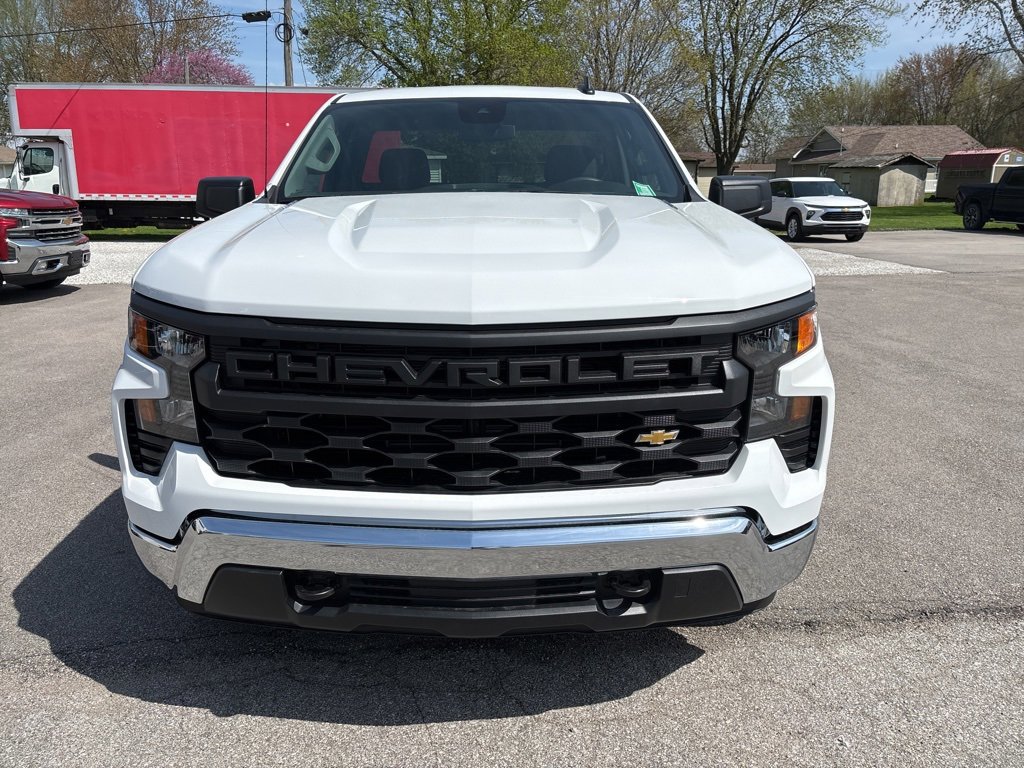 2025 Chevrolet Silverado 1500 photo 2