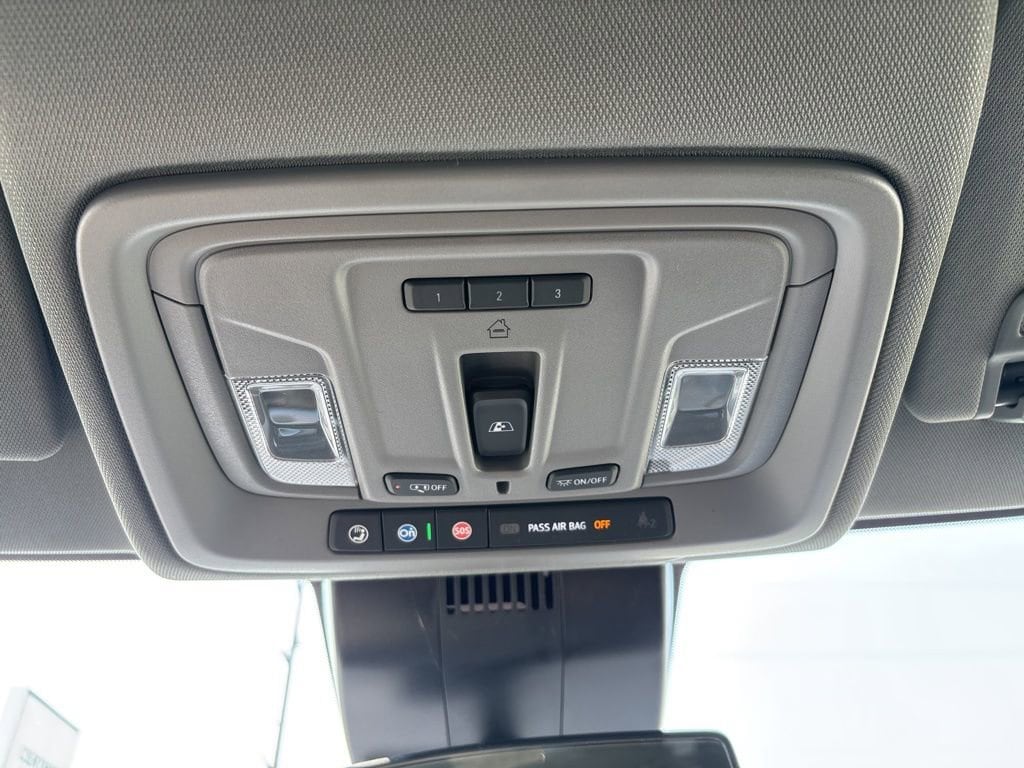 2025 Chevrolet Silverado 1500 LT Trail Boss - Photo 28