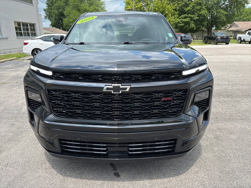 2024 Chevrolet Traverse RS photo 2