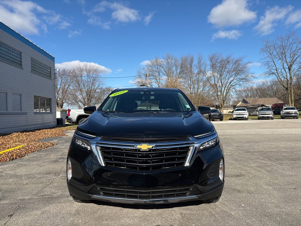 2022 Chevrolet Equinox LT photo 2