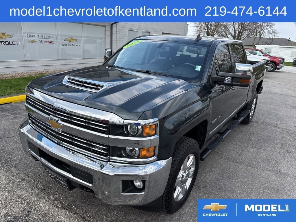2019 Chevrolet Silverado HD LTZ 4WD Crew Cab Standard Box's photo