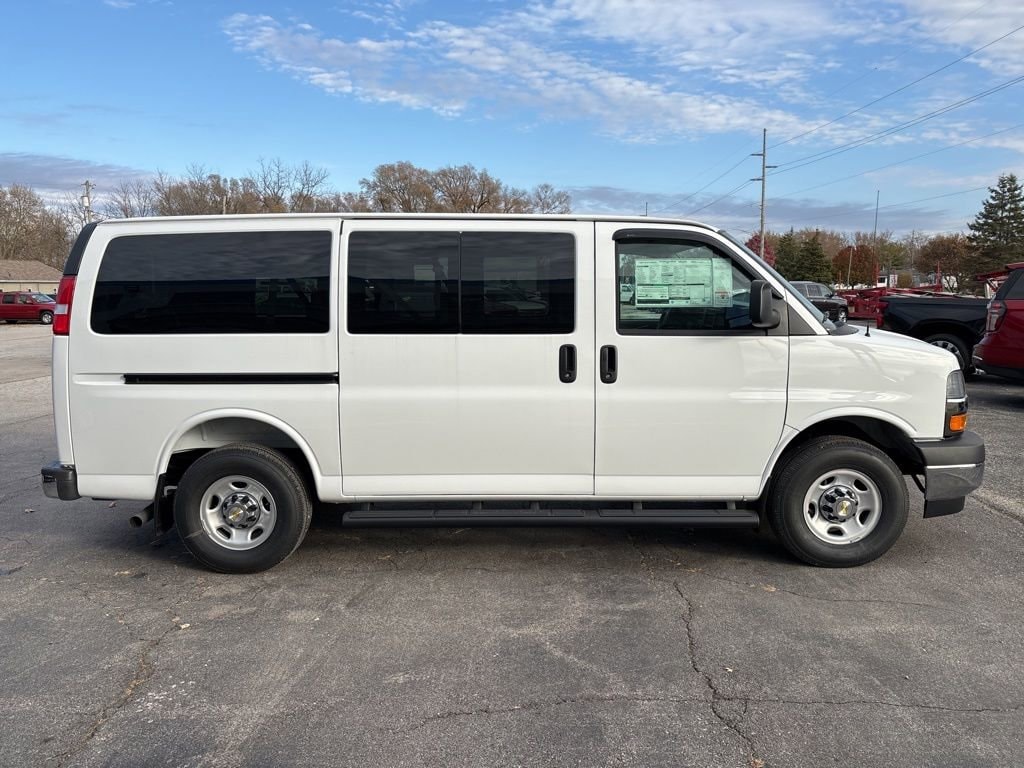 New 2025 Chevrolet Express Passenger 2500 1LS Van
