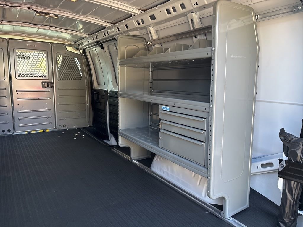 2025 Chevrolet Express Cargo Work Van - Photo 8