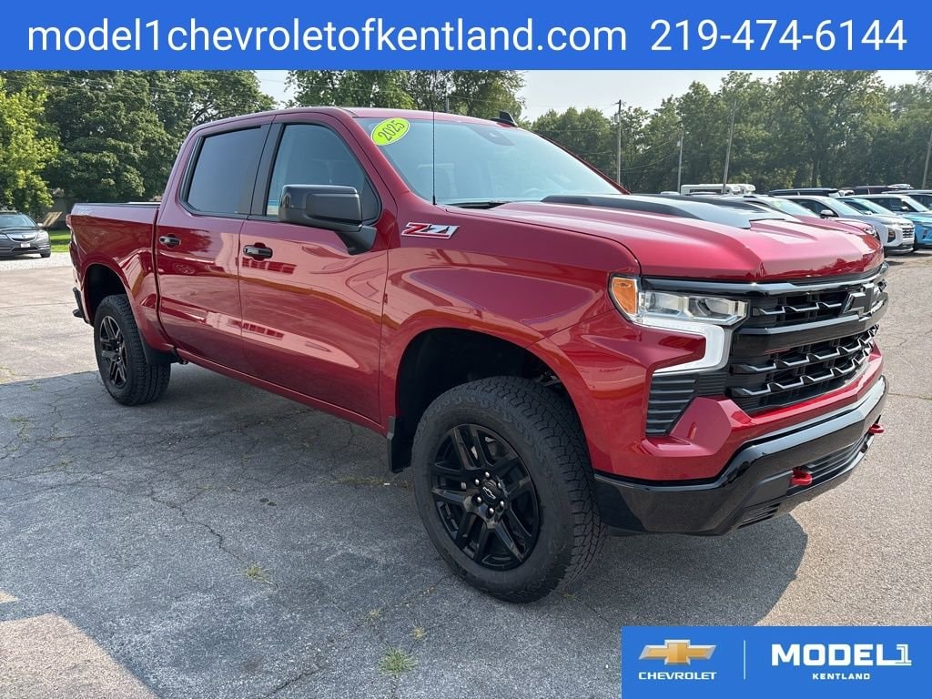 2025 Chevrolet Silverado 1500 LT Trail Boss - Photo 3