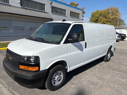 2025 Chevrolet Express Cargo WT Van