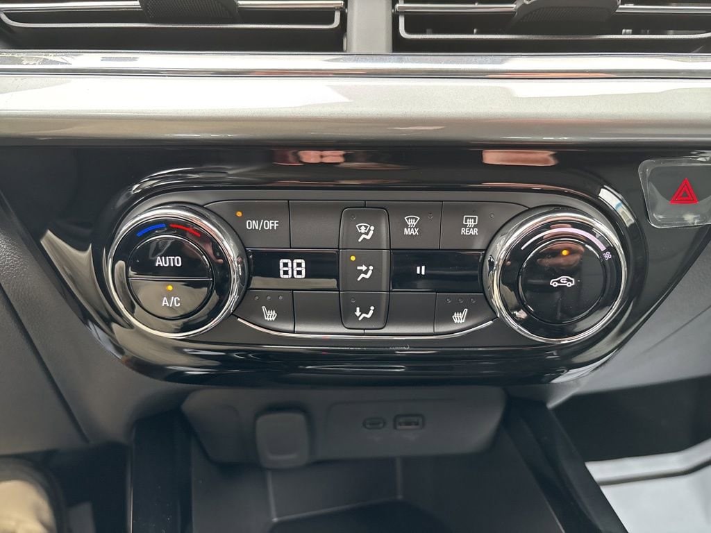2026 Chevrolet Trax LT - Photo 15
